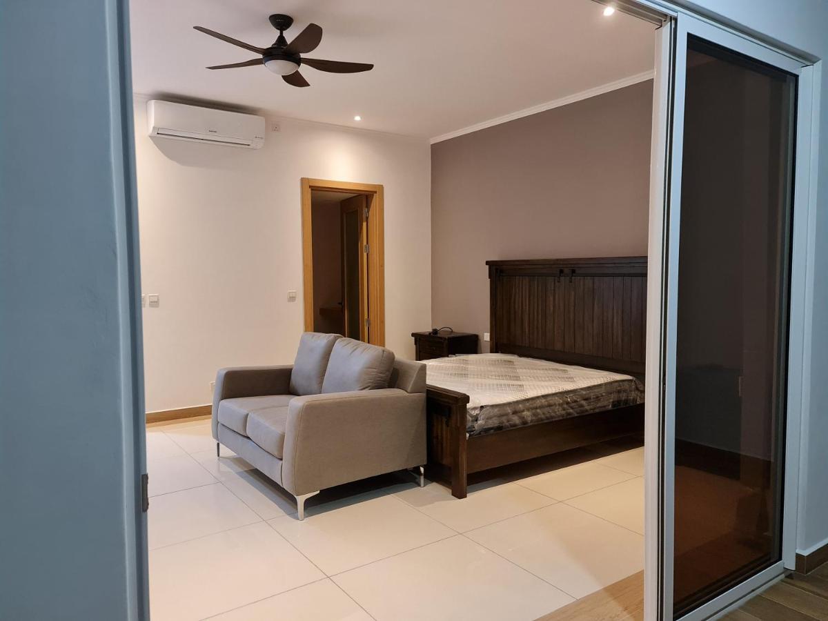 Royale Suites By Arc Royal Luxury Apts Анс Роял Екстериор снимка