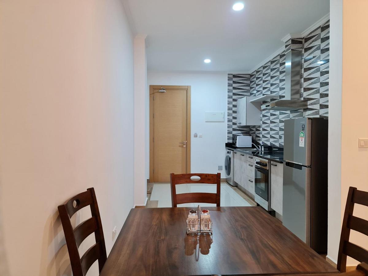 Royale Suites By Arc Royal Luxury Apts Анс Роял Екстериор снимка
